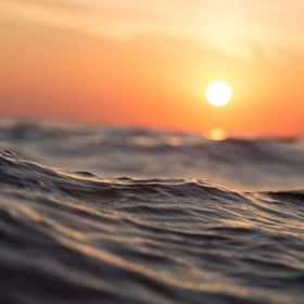 氫氣發生器幹燥劑變色對氣相色譜儀基線的影響